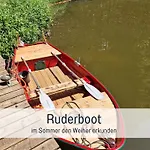 Bootshaus Froschkoenig Uebernachten Ueber Dem Weiher Lägenhet *