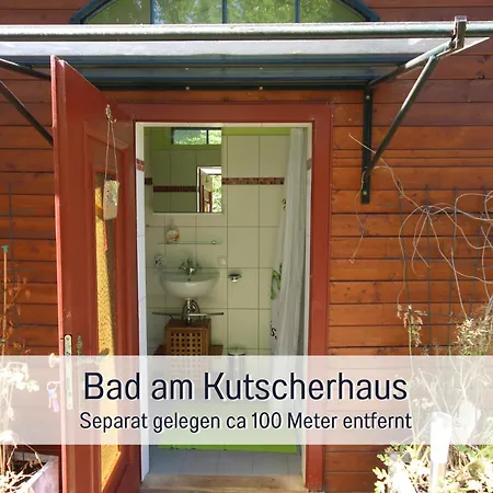 Bootshaus Froschkoenig Uebernachten Ueber Dem Weiher Appartement