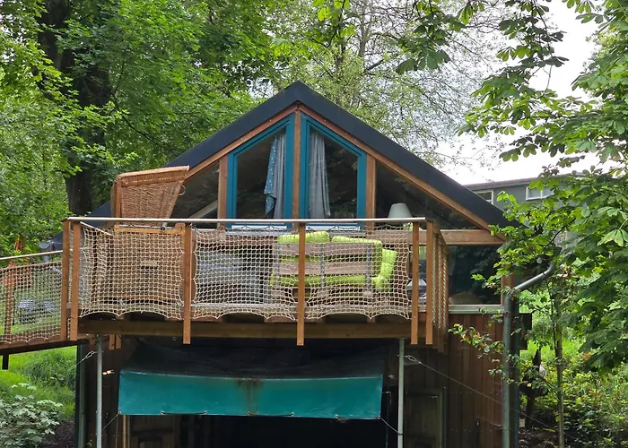 Bootshaus Froschkoenig Uebernachten Ueber Dem Weiher * Hundsdorf